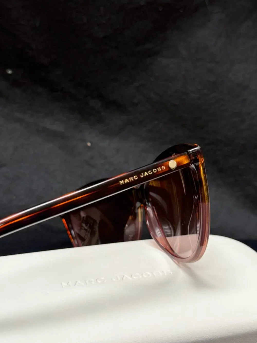 Marc Jacobs Brown Gradient Oversized Round Sunglasses Tortoise w/ Case Women's